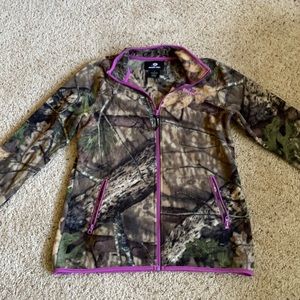 Mossy Oak fleece jacket.  Ladies M (8-10).